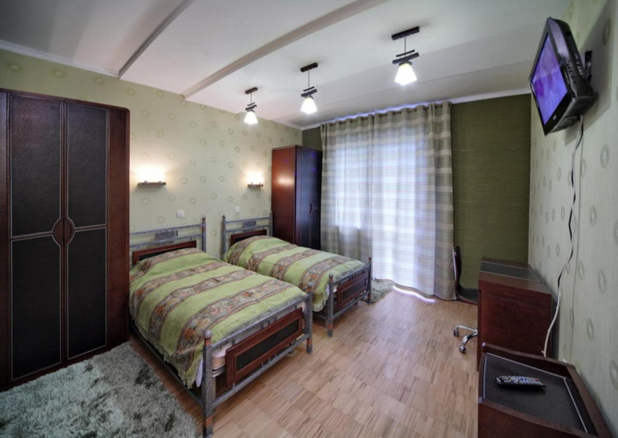 Apart-Hotel Chale Graal Truskavec' Esterno foto