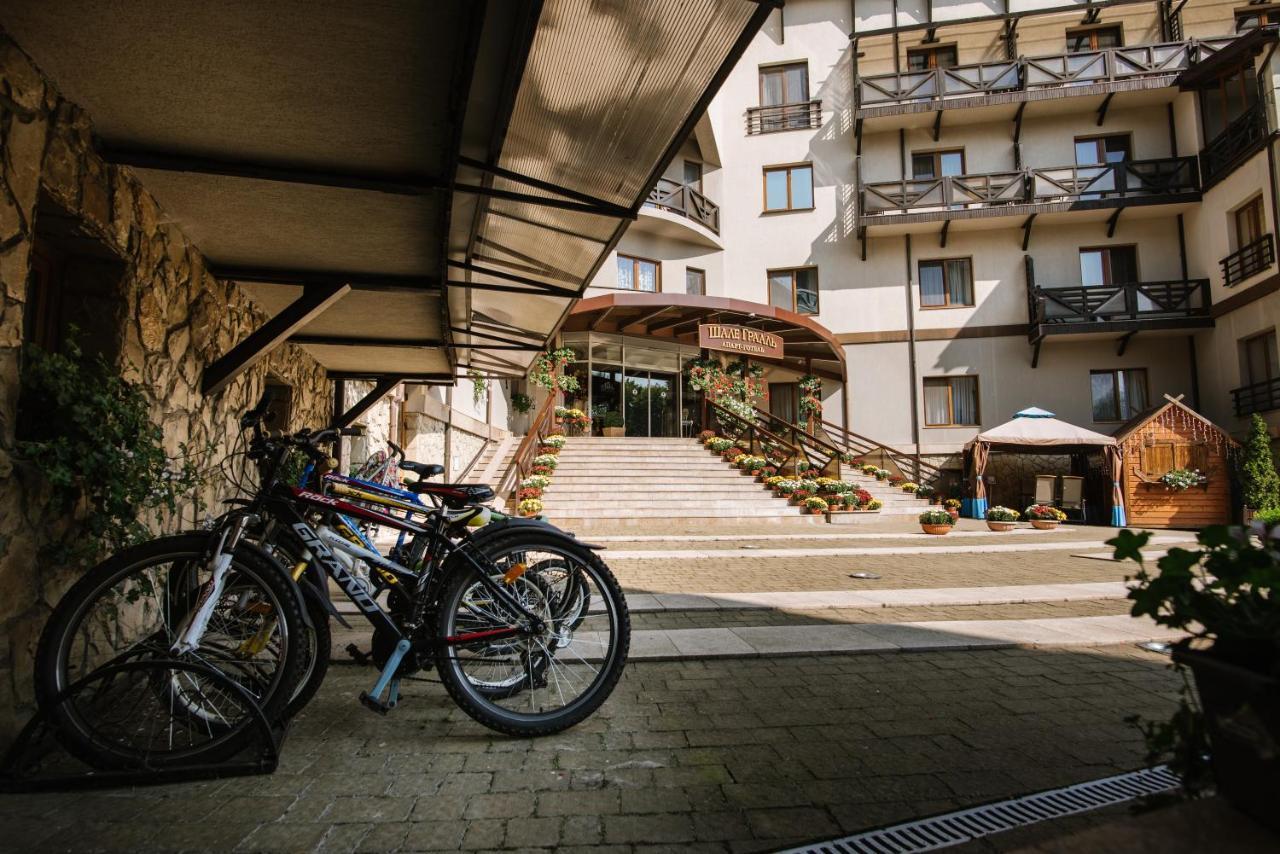 Apart-Hotel Chale Graal Truskavec' Esterno foto