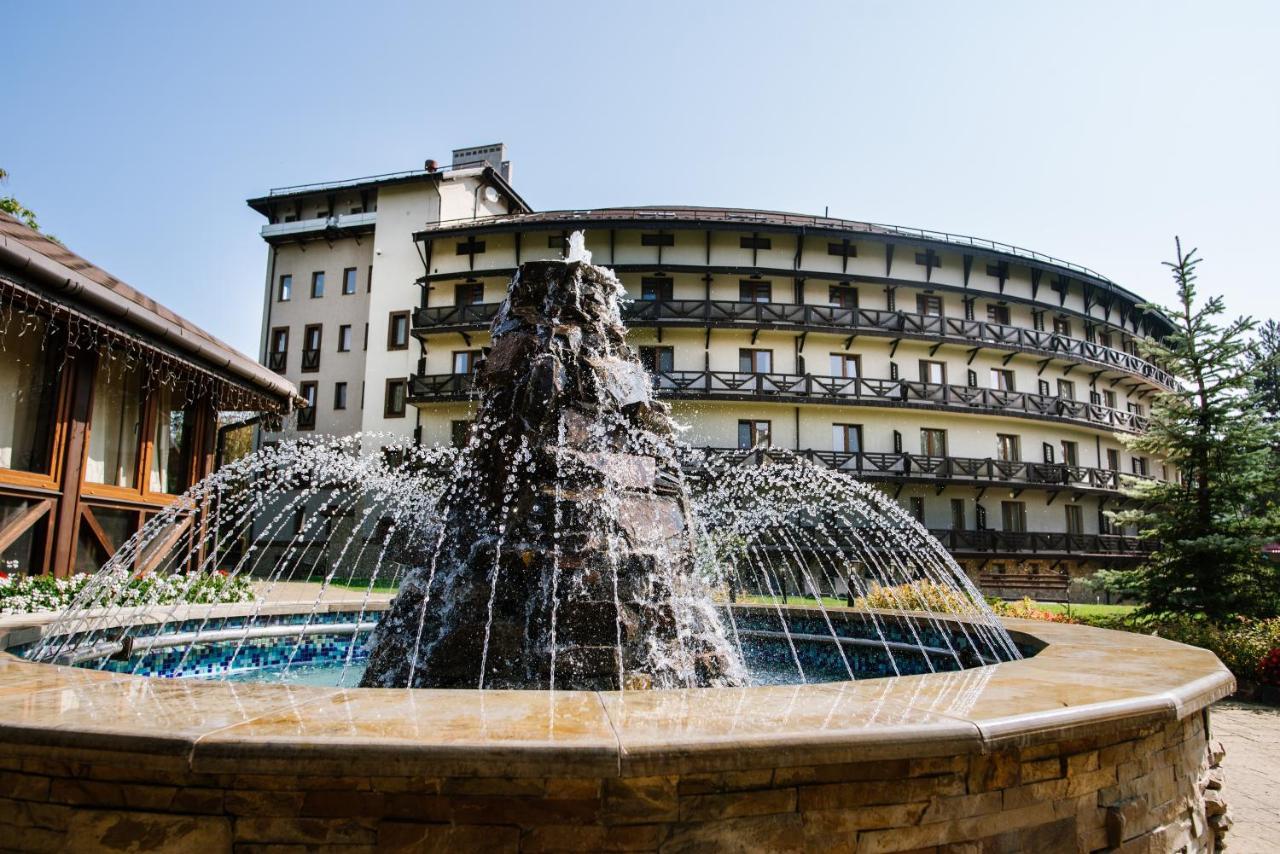 Apart-Hotel Chale Graal Truskavec' Esterno foto