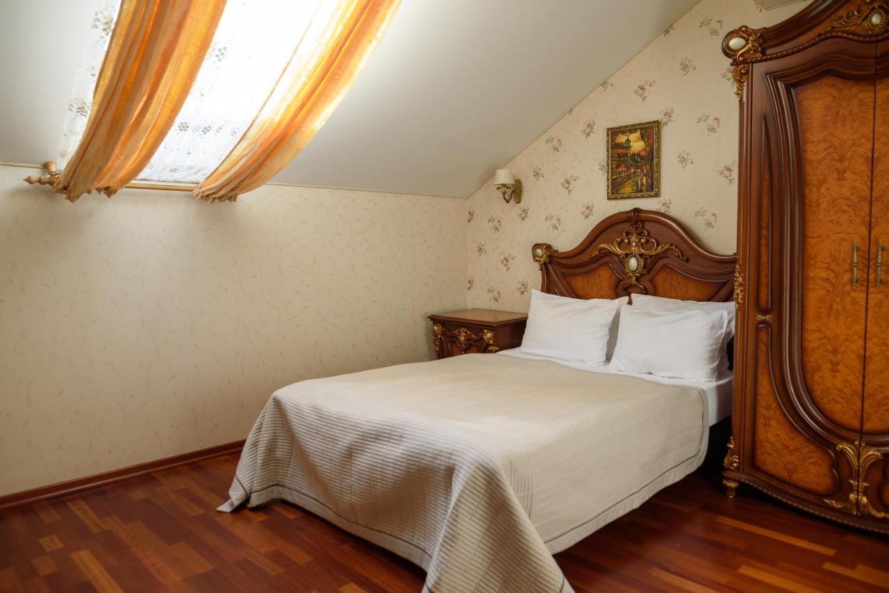 Apart-Hotel Chale Graal Truskavec' Esterno foto